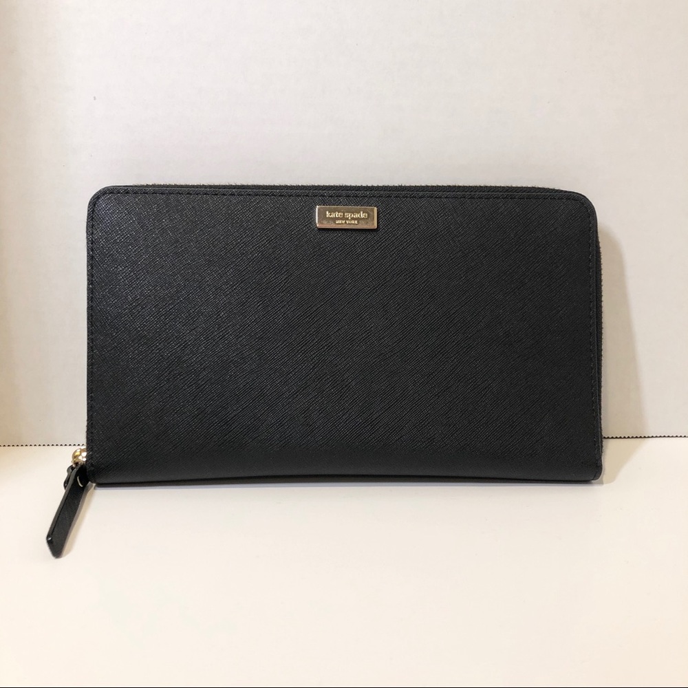 Women’s Kate Spade Large Travel Wallet in Black